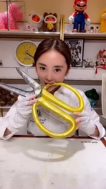 姑娘自制糖藝剪刀太有才了