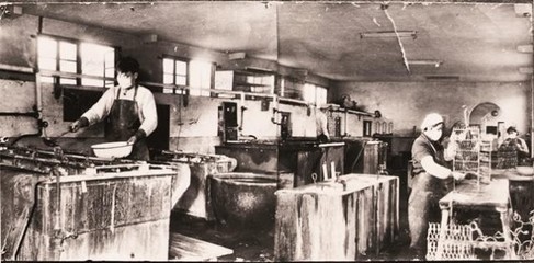 400年不熄爐火72道工序打磨百年匠心張小泉